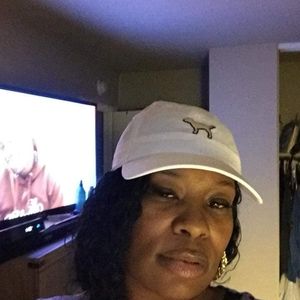 Meet your Posher, Rochelle